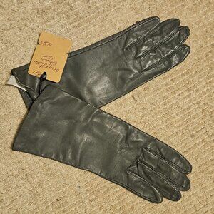 NEW Grey kid leather gloves, size 7